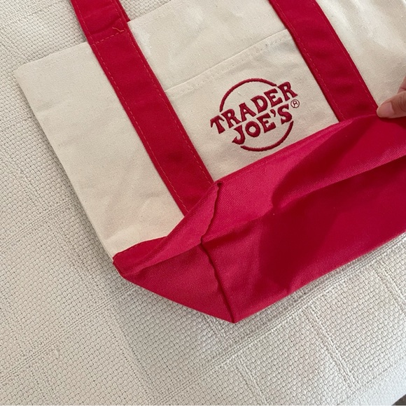 Trader Joe’s Mini tote in red NWT 🍒 - Picture 4 of 4